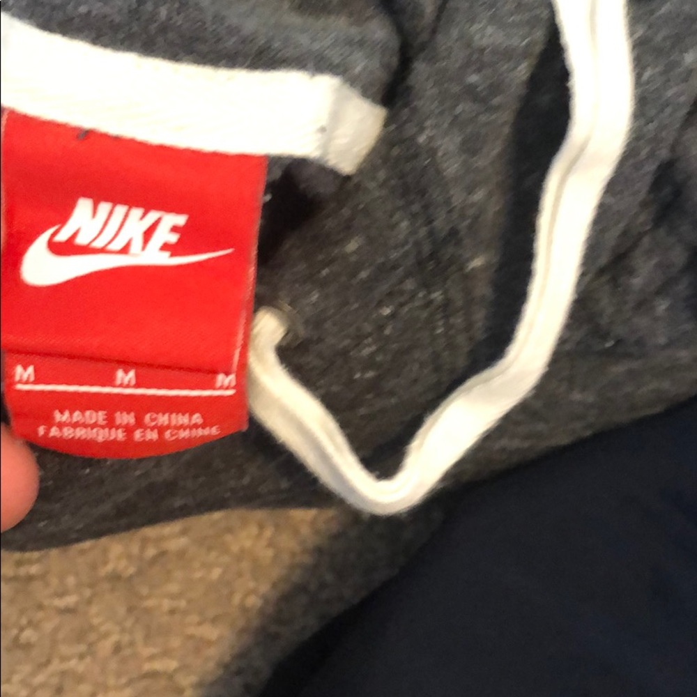 ‼️SOLD‼️Nike Bundle - Picture 4 of 5